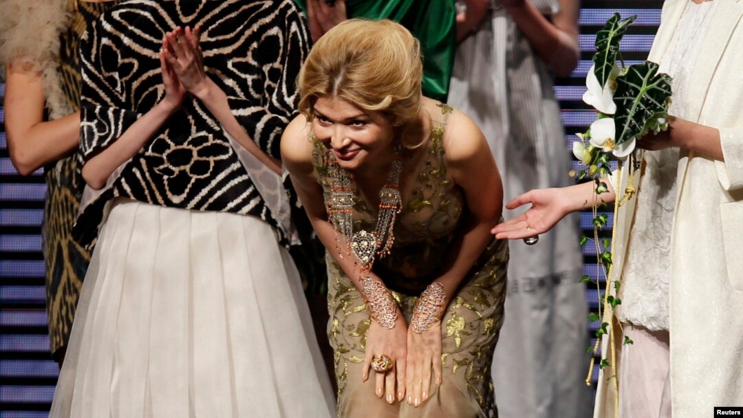 Gulnora Karimova, Pekin moda sahnasida, 30-oktabr, 2012