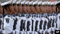 2019年10月1日中国海军纪念70周年国庆年列队行进。
