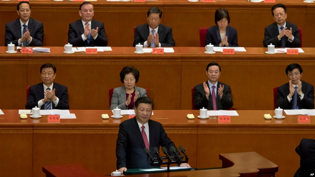 Presiden China Xi Jinping menyampaikan pidato pada perayaan ulang tahun presiden pertama China Sun Yat-sen yang ke-150, Jumat  (11/11) di Beijing, China (AP Photo/Ng Han Guan).