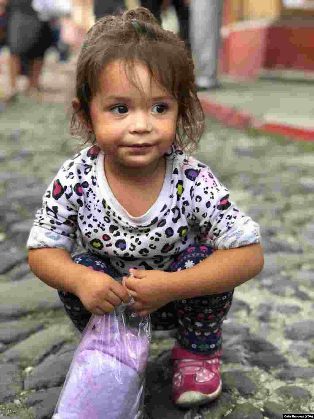 una foto de una niña en Antigua, Guatemala