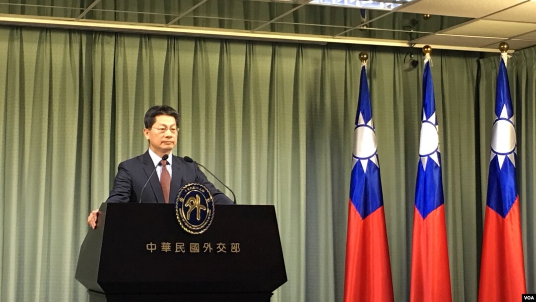 3月5日，台灣外交部發言人李憲章接受媒體提問，回應總統蔡英文呼籲與日方“安保對話”以及日方回應一事。