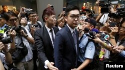 ཧོང་ཀོང་གི་རང་བཙན་དོན་གཉེར་བ་ཞིག་གིས་རྒྱ་ནག་གི་བྱ་སྤྱོད་ལ་སྐྱོན་བརྗོད།