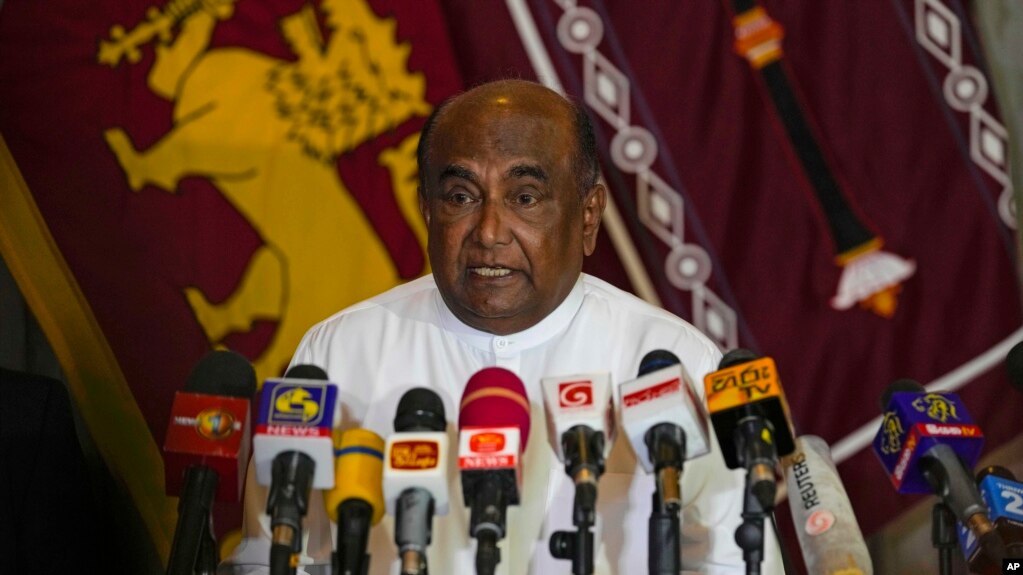 斯里兰卡议会议长宣布拉贾帕克萨总统已经辞职（2022年7月15日）(photo:VOA)