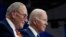 Presiden Joe Biden dan Pemimpin Mayoritas Senat Chuck Schumer (kiri) dalam sebuah acara di Syracuse, New York, 27 Oktober 2022. (Foto: Manuel Balce Ceneta/AP Photo)