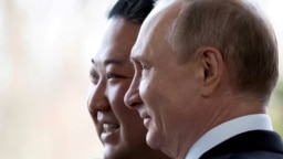 Rusya Cumhurbaşkanı Vladimir Putin ve Kuzey Kore lideri Kim Jong Un 2019'da Vladivostok'ta biraraya gelmişti (ARŞİV FOTO)