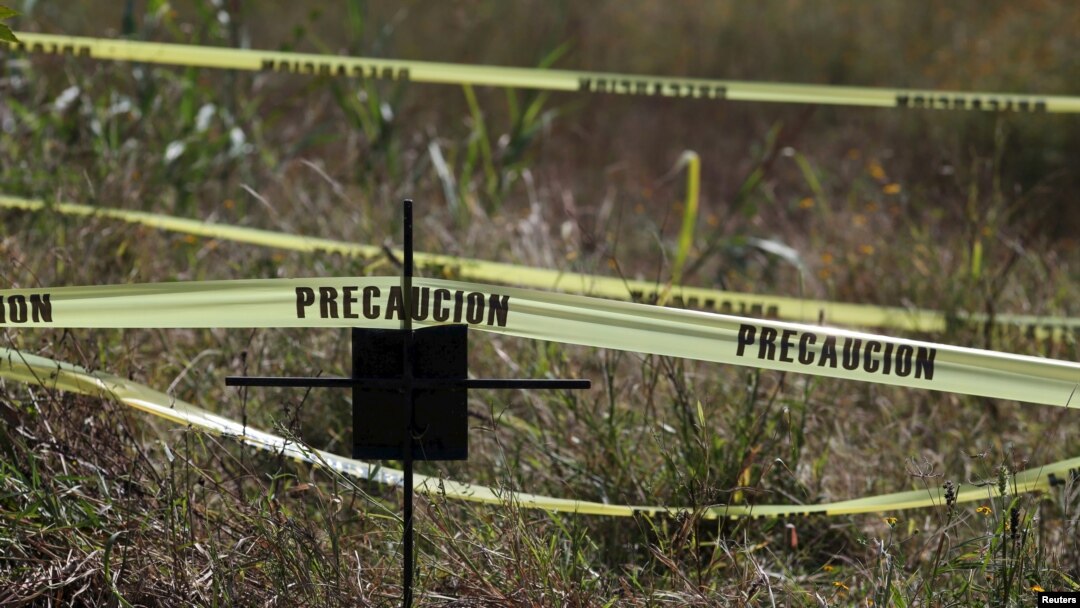 Kuburan massal di Tetelcingo, Mexico. (Foto: dok). Minuman beralkohol "El Choritto" diduga telah menyebabkan 32 orang di negara bagian Jalisco keracunan, setengahnya dilaporkan meninggal dunia.