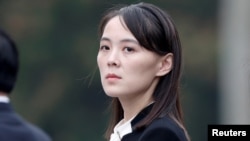 Kim Yo Jong, saudara perempuan pemimpin Korea Utara Kim Jong Un menghadiri upacara peletakan karangan bunga di Mausoleum Ho Chi Minh di Hanoi, Vietnam, 2 Maret 2019. (Foto: REUTERS/Jorge Silva)