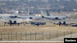 Turski lovac, avion F-16, Adana, Turska, 11. decembar 2015. (Foto: Reuters/Umit Bektas)