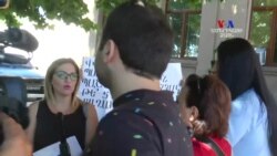 Քաղաքացիական ակտիվիստ Վարդգես Գասպարին շարունակում է բողոքի ակցիաները Սեֆիլյանի հանրային պաշտպան Մարինե Թովմասյանի դեմ