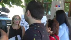 Քաղաքացիական ակտիվիստ Վարդգես Գասպարին շարունակում է բողոքի ակցիաները Սեֆիլյանի հանրային պաշտպան Մարինե Թովմասյանի դեմ