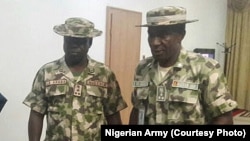 Des officiers de l’armée nigériane à Maiduguri, Nigeria, 18 mai 2016.