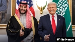 د امریکا ولسمشر ډونالد ټرمپ او د سعودي عربستان ولیعهد محمد بن سلمان 