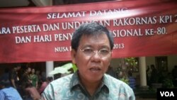 Ketua Komisi Penyiaran Indonesia Mochamad Riyanto pada peringatan Hari Penyiaran Nasional di Bali. (VOA/Muliarta) 