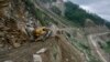 Satu orang tewas dan tujuh lainnya hilang setelah terjadinya bencana tanah longsor di lokasi konstruksi jalan tol di China tengah, dalam ilustrasi. (Foto: Reuters)