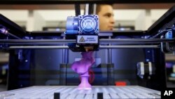 Printer 3D dipamerkan pada Pameran Elektronik Konsumen Internasional di Las Vegas, Nevada. (Foto: dok.)