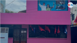 En instituciones públicas en Managua, Nicaragua, y edificios confiscados a medios de comunicación, como 100%Noticias, se colocaron banderas afines al gobierno para la celebración de la Revolución Sandinista el 19 de julio de 2021. Foto VOA.
