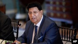 বাংলাদেশের পররাষ্ট্রমন্ত্রী এ কে আব্দুল মোমেন পুনরায় সিলেট-১ থেকে নির্বাচিত হয়েছেন।