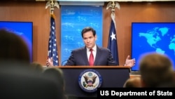 资料照片：美国国务卿马尔科·卢比奥 (2025年12月19日)