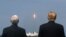 美国总统特朗普和副总统彭斯30日观看“猎鹰9”号（Falcon 9）火箭从佛罗里达州卡纳维拉尔角的肯尼迪宇航中心将两名美国宇航员送入太空。