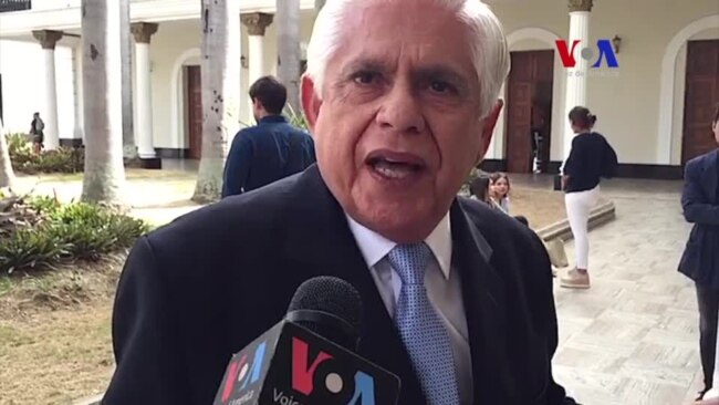 Opositores venezolanos poco optimistas sobre negociaciones