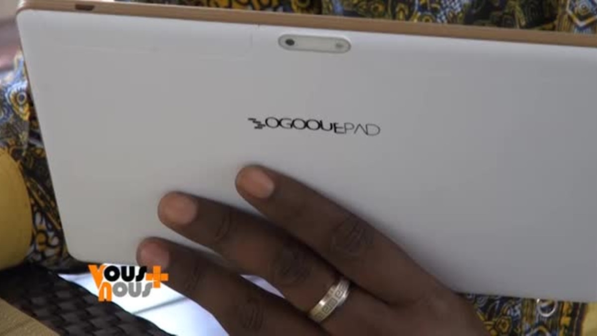 Gabon Meca - Affiné, allégé et plus puissant, l'iPad mini 4 est