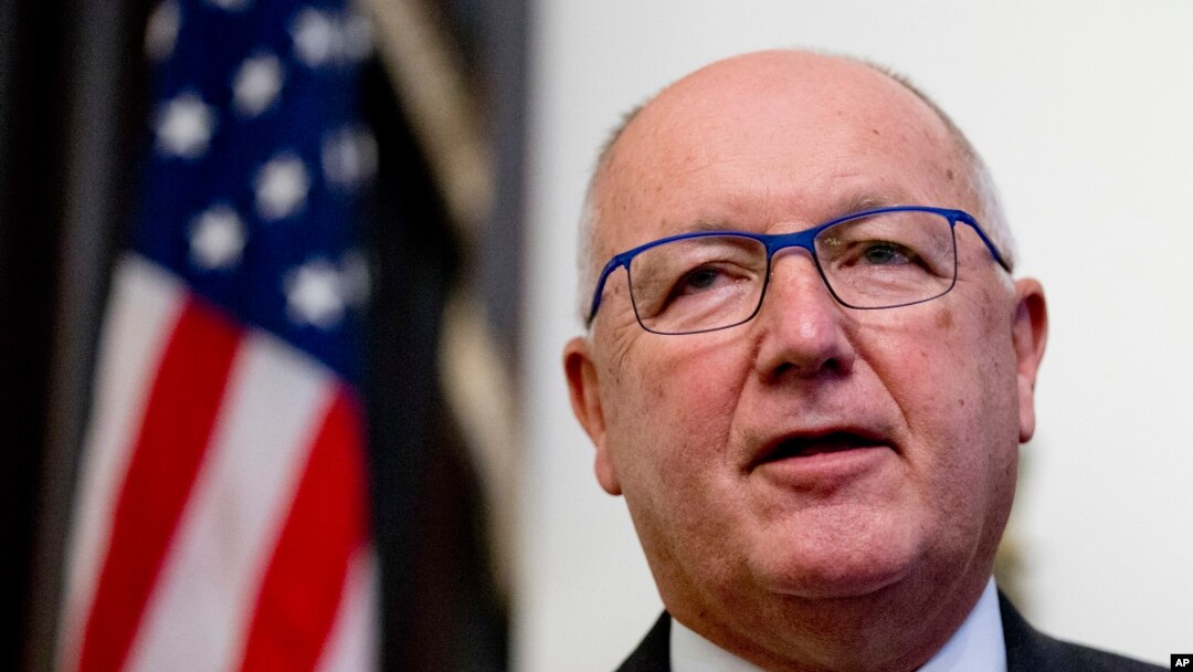 Pete Hoekstra, duta besar AS untuk Belanda, di Den Haag, Belanda. (Foto: dok).