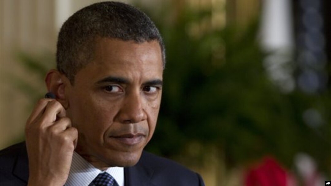 Presiden Amerika Barack Obama menolak memberikan komentar terakit keberadaan Chen Guangchen (30/4).