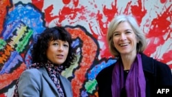 Emmanuelle Charpentier (esq) e Jennifer Doudna (dir) vencedoras do Nobel de Química 2020