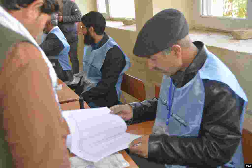 Afg'onistonda parlament saylovlari o'tkazildi.