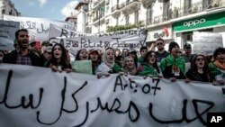 Manifestations en Algérie le 9 avril 2019.