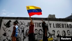 La calle será escenario para que oficialismo y oposición midan fuerzas ante problemas como la violencia que se vive en Venezuela.