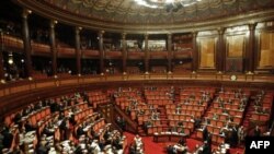 Senati italian miraton masa të reja shtrënguese ekonomike