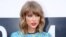 Taylor Swift saat tiba di acara penganugerahan MTV Video Music Awards di The Forum, Inglewood, California, tahun lalu.