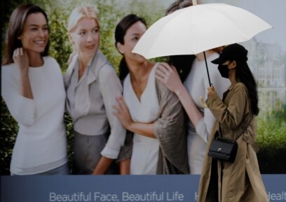 Should Coronavirus Face Masks Be a Fashion Statement? - The New