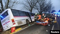 A photo obtained from social media shows a general view of the aftermath of a bus crash in Horomerice, in the suburbs of Prague, Czech Republic, Jan. 12, 2018. (Twitter/@HASICIPRAHA/via REUTERS)