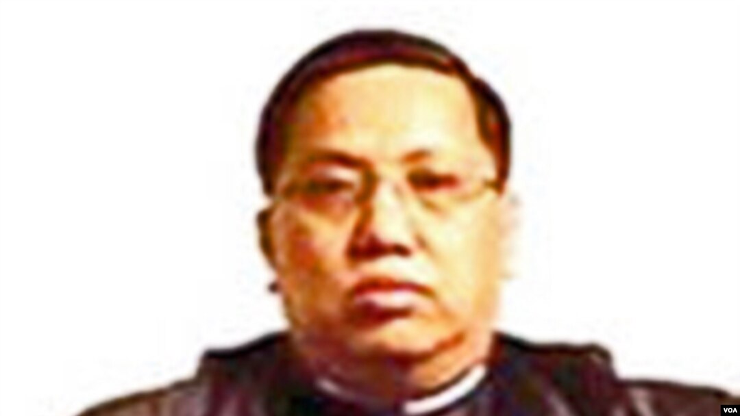 mantan perwira tinggi intelijen Birma, Aung Lynn Htut.