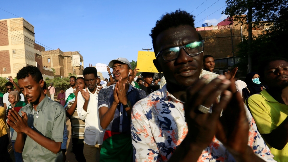 Dua Tewas di Sudan Saat Demo Peringatan Unjuk Rasa 2019 