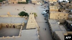 Une vue aérienne montre la mosquée Djinguereber à Tombouctou au Mali, le 16 janvier 2020.