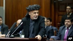 Presiden Afghanistan Ashraf Ghani di hadapan parlemen di Kabul, Afghanistan (20/1).