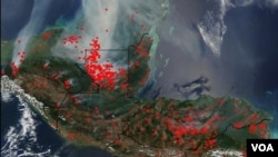 Imagen captada por la NASA muestra zonas de incendios en Centroamérica producto de la actividad humana y las consecuencias para el cambio climático. En algunas zonas del Triángulo Nortes ya experimentan aumento del nivel mar. (Foto cortesía)