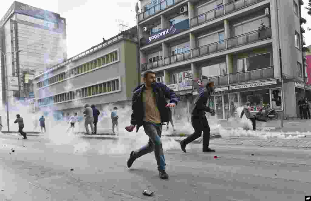 Kosovo Opposition Protest