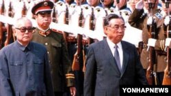 지난 1987년 5월 중국을 방문한 북한 김일성 주석. (자료사진)