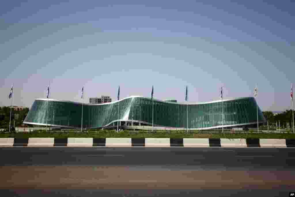 The Ministry of Internal Affairs of Georgia and Patrol Police Headquarter in Tbilisi. (Yuli Weeks/VOA)