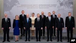 Američki predsjednik Džo Bajden sa liderima Bukureštanske devetorke - grupom od devet zemalja na istočnom krilu NATO-a (Foto: AP/ Evan Vucci)