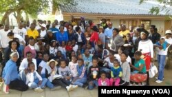 Ezinye izizalwane zeBotswana ezihlala kwele Botswana.