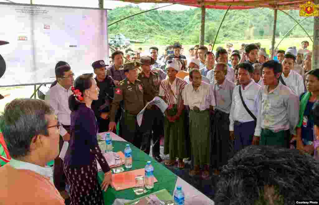 နိုင်ငံတော်အတိုင်ပင်ခံပုဂ္ဂိုလ် ဒေါ်အောင်ဆန်းစုကြည် ရဲ့ ရခိုင်ခရီးစဉ် (Myanmar State Counsellor Office)