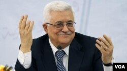 Presiden Palestina Mahmoud Abbas dalam konferensi pers di Sarajevo (16/8)