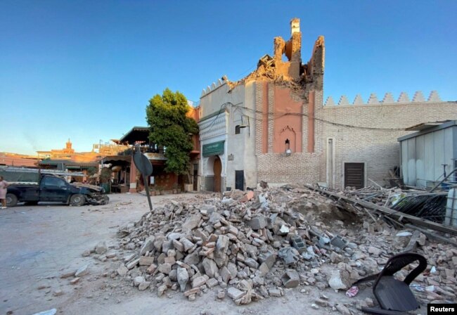 A view shows damage at an old mosque in the historic city of Marrakech, following a powerful earthquake in Morocco, September 9, 2023. (REUTERS/Abdelhak Balhaki)