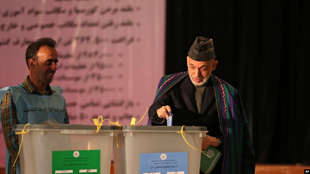  کابل يو مطبوعاتي کانفرنس ته دوينا په مهال يوسف نورستاني وويل چې دټولټاکنو دوهم پړاؤ به په ١٤م جون ترسره کيږي 
