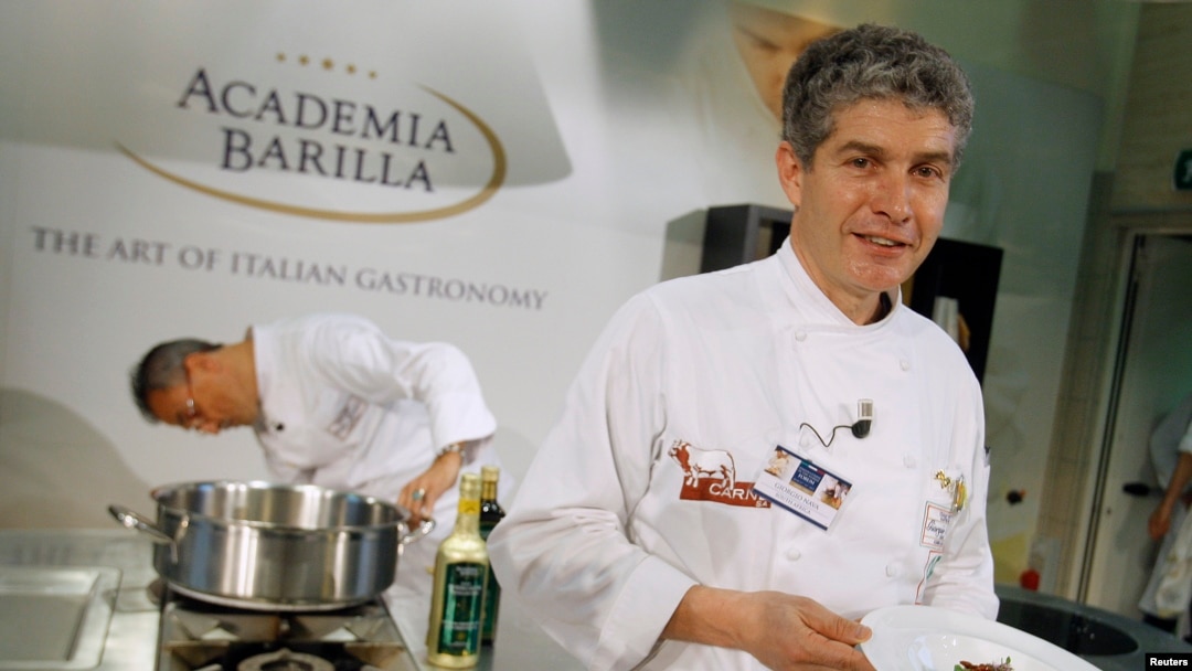 Chef Giorgio Nava pada final Kejuaraan Dunia Pasta di Parma, 15 Juni 2013, sebagai ilustrasi. (Foto: REUTERS/Alessandro Garofalo)